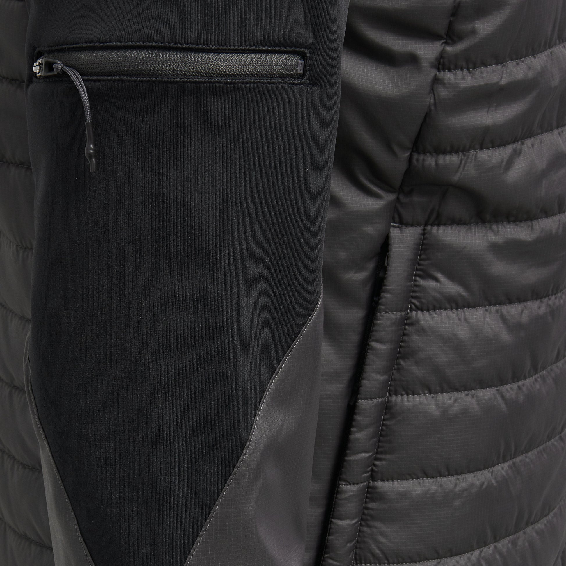 1006-BLACK/ASPHALT