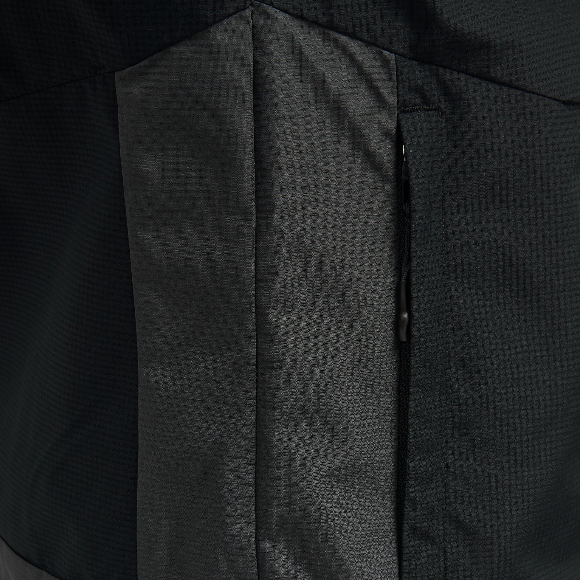 1006-BLACK/ASPHALT