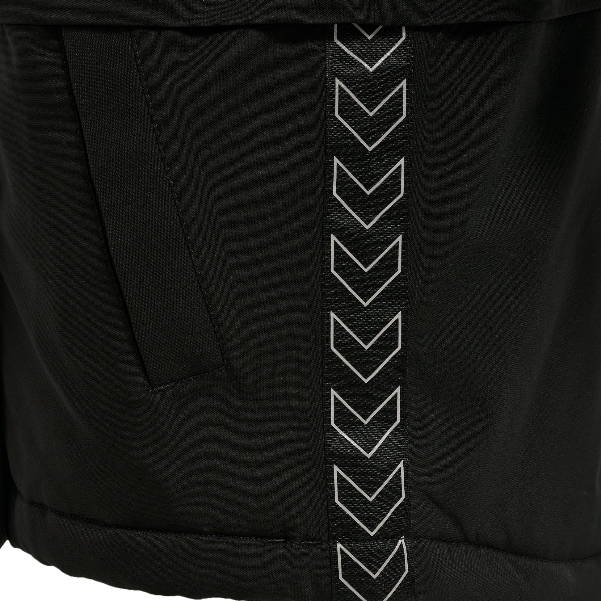 2001-BLACK