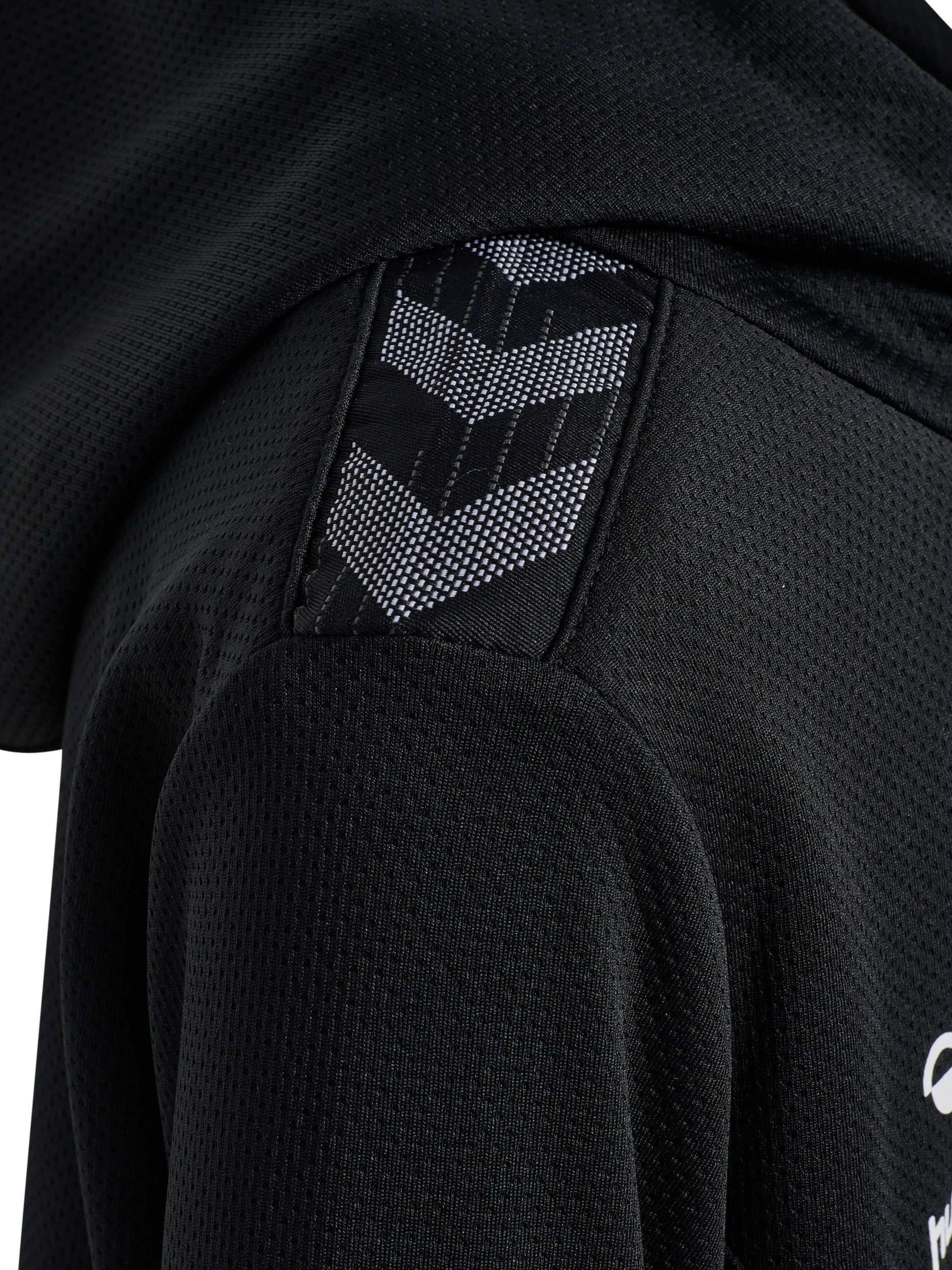 2001-BLACK