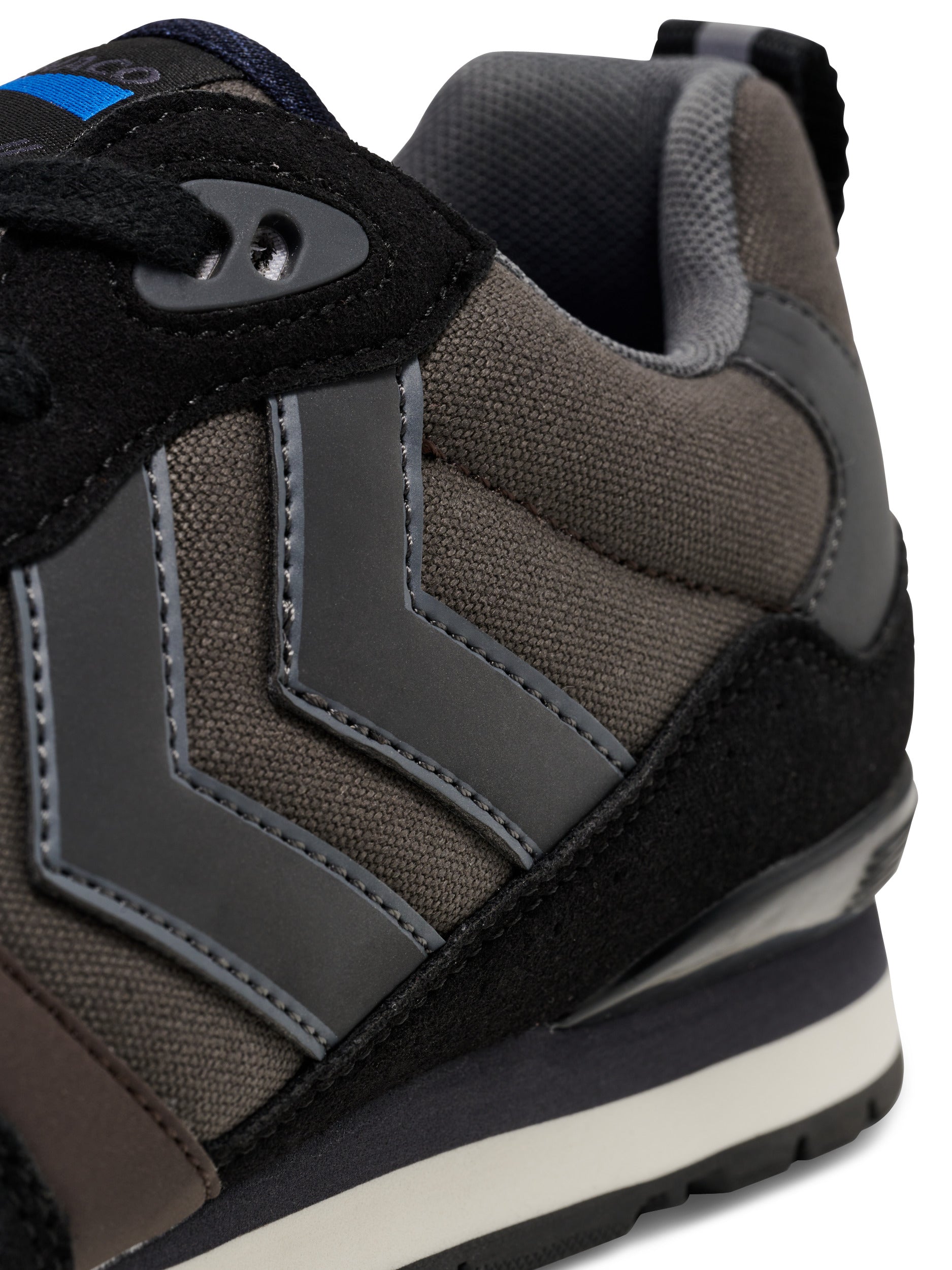 8124-JAVA/BLACK