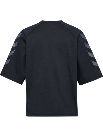 hmlKEEPER CHEVRON W T-SHIRT S/S – BLACK